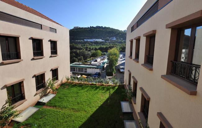 Lagace Hotel Jounieh Exteriör bild